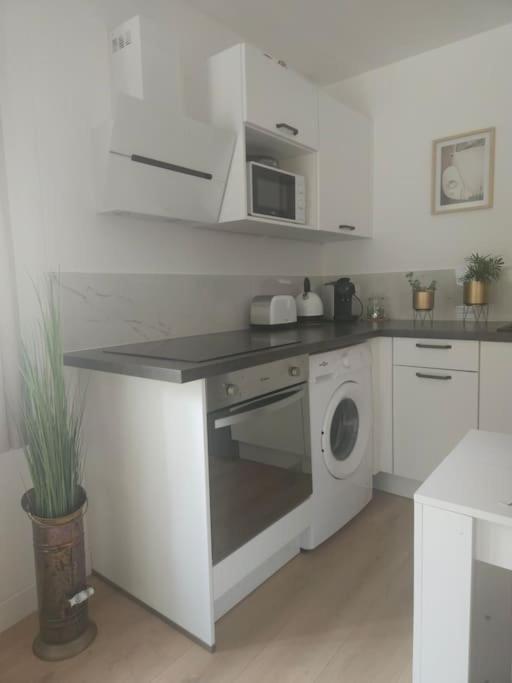 "La Tour", Logement Cosy, Au Calme Vertrieu Luaran gambar